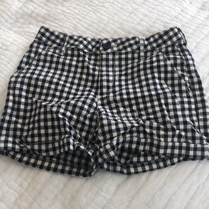 Gap plaid shorts